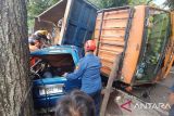 Empat orang tewas saat truk timpa minibus di Palabuhanratu