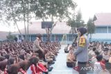 Polisi sosialisasikan tertib lalu lintas dan antisipasi kenakalan remaja di sekolah