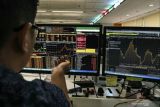 IHSG diprediksi variatif seiring sentimen ekonomi domestik dan global