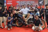 Youtuber Kristian Hansen berkunjung ke Sulawesi Tengah: Review Honda CRF1100L Africa Twin dalam petualangan keliling Indonesia