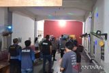 Polres OKU  gandeng BNN razia tempat hiburan malam