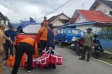 Dinsos Lampung distribusikan bantuan bagi korban banjir Bandarlampung di dua titik