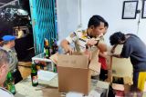 Satpol PP Jakbar sita ratusan botol miras ilegal
