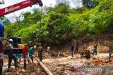 Pemulihan listrik di Nagari Galugua terkendala akses jalan