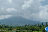 Gunung Lewotobi Laki-laki dua kali meletus dalam enam jam hari ini