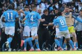 Napoli masih peringkat dua klasemen usai tekuk Fiorentina 2-1