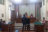 Terdakwa PNS BPN Pesawaran sebut pengacara terima aliran dana pembuatan sertifikat 10 persen