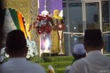 Gubernur Jatim, Khofifah Indar Parawansa memberikan sambutan saat menghadiri peresmian Masjid Ba'i Al Karim di Desa Sukorejo, Kecamatan Perak, Kabupaten Jombang, Jawa Timur, Senin (10/3/2025). Dalam kunjungannya tersebut Gubernur Jatim Khofifah mengatakan Pemerintah Provinsi (Pemprov) Jatim, sudah menyiapkan 3 tempat untuk dijadikan prototipe Sekolah Rakyat. ANTARA Jatim/Syaiful Arif/mas.