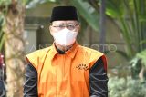 Tersangka kasus pemerasan dan gratifikas Rohidin Mersyah tiba untuk menjalani pemeriksaan di Gedung Merah Putih, KPK, Jakarta, Senin (10/03/2025). Mantan Gubernur Bengkulu itu diperiksa KPK terkait kasus pemerasan dan gratifikasi di lingkungan Pemerintah Provinsi Bengkulu. ANTARA FOTO/Fakhri Hermansyah/tom.