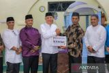 Bupati Sabar AS serahkan bantuan pembangunan Masjid Raya Languang