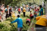 Bupati dan Wakil Bupati Dompu pimpin gerakan Jumat bersih