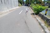 Jalan pinggir Kali Jangkuk Mataram rawan longsor, begini respon legislator