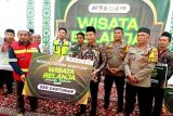 Pj Bupati Barut lepas wisata belanja bersama anak yatim piatu