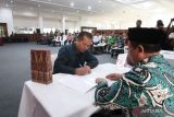 Gubernur NTB ajak masyarakat berzakat untuk entaskan kemiskinan