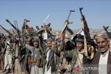 Houthi Yaman gempur bandara Israel