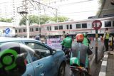 KAI Commuter ingatkan bahaya menerobos perlintasan