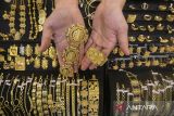 Harga emas Antam Kamis ini meroket Rp24.000 jadi Rp1,914 juta/gram