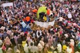 Festival durian Solok Selatan 2025 dikunjungi Gubernur Sumbar