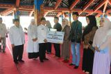 Baznas salurkan beasiswa senilai Rp506 juta di Lombok Barat