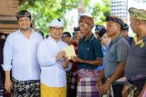 Badung salurkan bantuan untuk 88.594 KK beragama Hindu