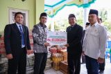 Wagub Jateng salurkan bantuan di  Ponpes Darul Qiyam Magelang