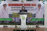 Ketua DPRD Balangan, Kalimantan Selatan Hj. Lindawati saat menyampaikan sambutan pada kegiatan Musyawarah Rencana Pembangunan 2025 di Aula Mayang Maurai, Rabu (26/4/2025). Kegiatan Musrenbang tersebut untuk penyusunan Rencana Kerja Pemerintah Daerah (RKPD) Kabupaten Balangan Tahun 2026. ANTARA/Ragil Darmawan