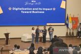 Direktur BCA berbagi ilmu kiat digitalisasi di UGM