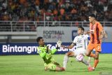 Kiper Carlos Eduardo perpanjang kontrak di Persija