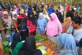 Pasar unik di hutan jati, digelar setiap Minggu Legi untuk dukung ekonomi warga