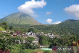 Gunung Dukono Halmahera erupsi, asap dan abu vulkanik muncul Kamis pagi
