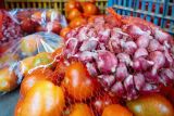 Harga bawang merah Rp39.159 per kg, daging ayam Rp34.387 per kg