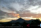 Masyarakat tidak boleh beraktivitas di radius bahaya Gunung Soputan