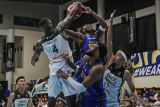 Pebasket Calvin puji operan Briscoe berbuah tripoin kemenangan Hornbills
