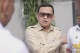 Menteri  P2MI Karding tegaskan isu bantuan Rp100 juta bagi PMI adalah hoaks