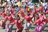 Siswa SMP mengikuti kegiatan belajar menari di Museum Yadnya, Badung, Bali, Kamis (15/5/2025). Program yang dibiayai Kementerian Kebudayaan melalui Dana Alokasi Khusus (DAK) tersebut digelar pada 14-16 Mei 2025 dengan diikuti 150 siswa SMP sebagai edukasi di bidang seni tari dan pelestarian budaya Bali. ANTARA FOTO/Nyoman Hendra Wibowo/wsj.