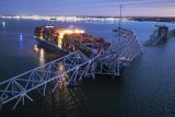 Kapal layar Meksiko tabrak Jembatan Brooklyn, 19 orang luka, 4 cidera serius