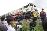 KA Malioboro Ekspres kecelakaaan tabrak tujuh kendaraan motor di Magetan