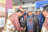 Stand UMKM Barito Utara kenalkan potensi daerah di Kalteng Expo 2025
