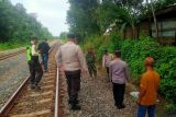 Polres OKU evakuasi jasad korban tertabrak kereta api