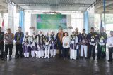 Wabup Manggarai Timur melepas keberangkatan jamaah calon haji