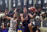 Dewa United kembali puncaki klasemen IBL 2025 setelah mengalahkan Rans Simba