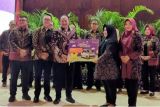Bank Jateng serahkan hadiah tabungan Bima sekaligus kampanyekan Go Green