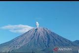 Badan Geologi keluarkan rekomendasi erupsi Gunung Semeru dan Dukono Jumat pagi