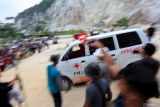 Pemkab Cirebon tanggung biaya pengobatan korban longsor galian C Gunung Kuda