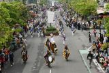 Peserta mengikuti parade drumband Street Parade Military Band di Kota Madiun, Jawa Timur, Sabtu (31/5/2025). Parade drumband yang diikuti sejumlah grup drumband siswa SMA dan SMK dari Madiun, Magetan dan Malang tersebut dalam rangka memeriahkan hari jadi ke-107 Kota Madiun. Antara Jatim/Siswowidodo/um 