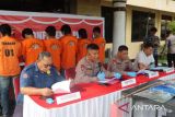 Enam aktivis perusak mobil dinas ditahan di Rutan Polda NTB