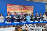 Penyelundupan lobster terjadi di Pelabuhan Merak,  sebanyak 199.800 ekor benih dikemas dalam 40 kotak