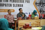 Disperindag Sleman menggandeng TP PKK promosikan batik lokal