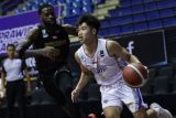 Pebasket Jason Prawira siap lawan ayah kandung