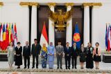 Sugiono, ASEAN reps discuss Community Vision rollout